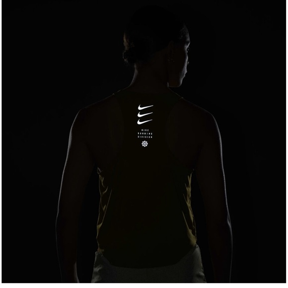 Nike Dri-FIT Run Division small - Picture 5 of 11